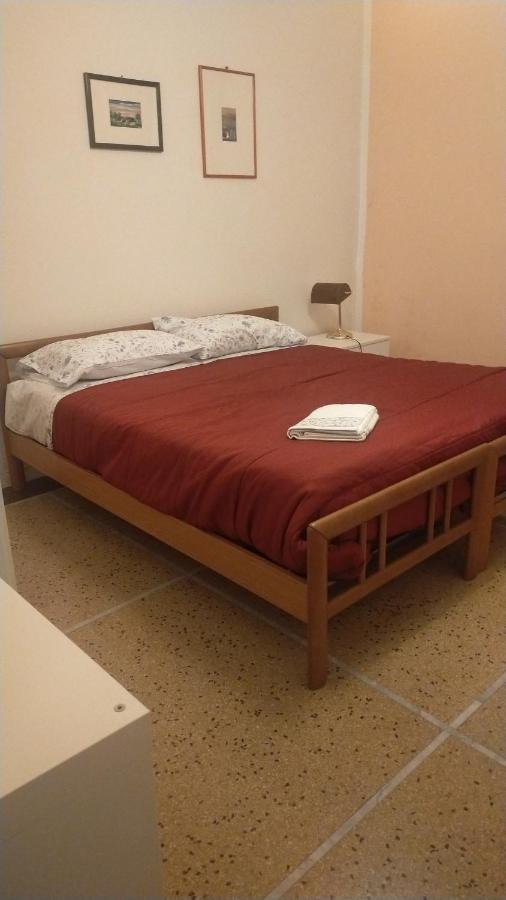 בולוניה B & B Via Borgo Di San Pietro מראה חיצוני תמונה